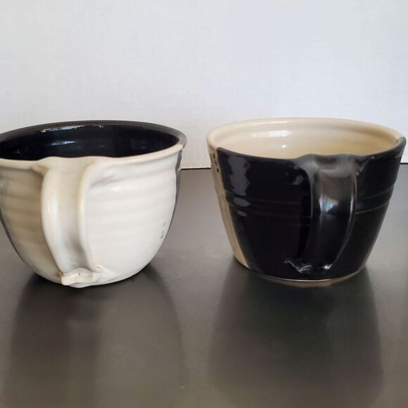 Studio Art Pottery Oversized Ceramic Coffee Mugs Black White Artist Signed - Picture 3 of 12